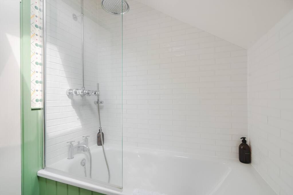 Adorable 2 Bedroom Guest House Хоукхърст Екстериор снимка